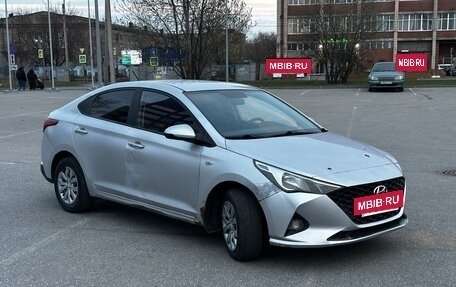 Hyundai Solaris II рестайлинг, 2020 год, 930 000 рублей, 7 фотография