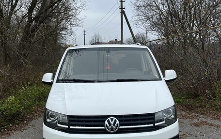 Volkswagen Caravelle T6 рестайлинг, 2015 год, 2 399 999 рублей, 16 фотография