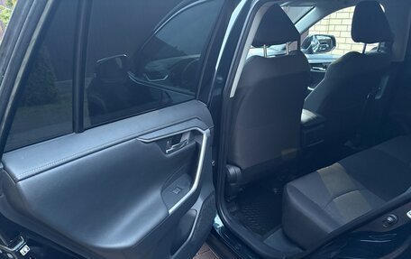 Toyota RAV4, 2019 год, 3 150 000 рублей, 6 фотография