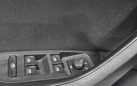 Skoda Karoq I, 2020 год, 2 400 000 рублей, 18 фотография