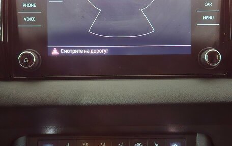 Skoda Karoq I, 2020 год, 2 400 000 рублей, 15 фотография