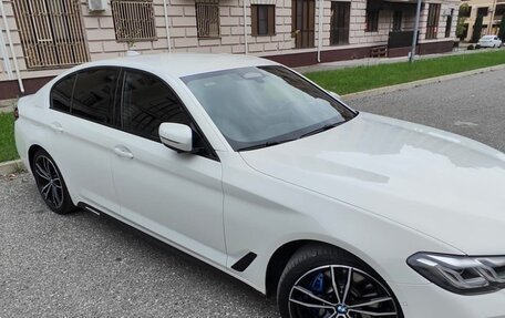 BMW 5 серия, 2021 год, 4 800 000 рублей, 1 фотография