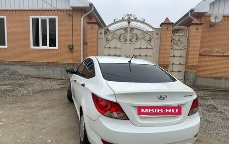 Hyundai Solaris II рестайлинг, 2013 год, 570 000 рублей, 2 фотография