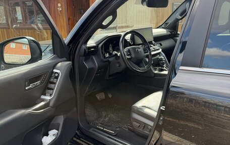 Toyota Land Cruiser, 2022 год, 10 900 000 рублей, 4 фотография