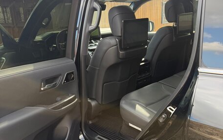 Toyota Land Cruiser, 2022 год, 10 900 000 рублей, 5 фотография