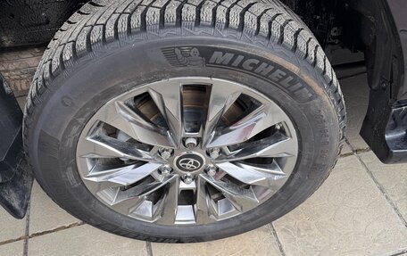 Toyota Land Cruiser, 2022 год, 10 900 000 рублей, 17 фотография