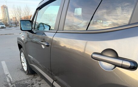 Jeep Renegade I рестайлинг, 2017 год, 2 400 000 рублей, 15 фотография