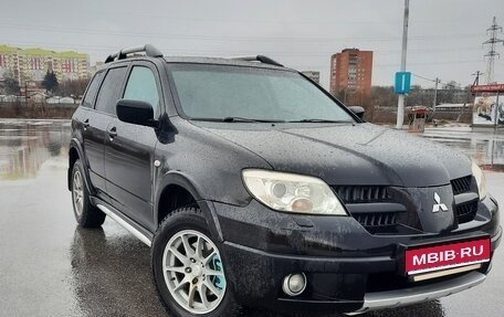 Mitsubishi Outlander III рестайлинг 3, 2007 год, 919 000 рублей, 1 фотография