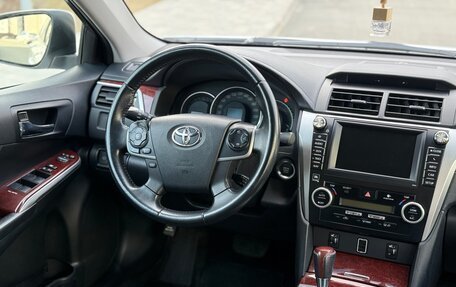 Toyota Camry, 2013 год, 1 490 000 рублей, 10 фотография
