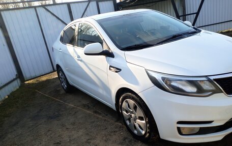 KIA Rio III рестайлинг, 2015 год, 950 000 рублей, 3 фотография