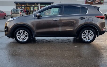 KIA Sportage IV рестайлинг, 2018 год, 2 530 000 рублей, 2 фотография