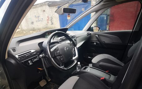 Citroen C4 Picasso II рестайлинг, 2015 год, 1 000 000 рублей, 5 фотография