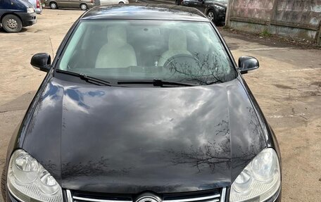 Volkswagen Jetta VI, 2009 год, 530 000 рублей, 2 фотография