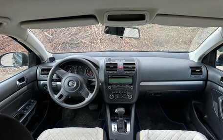 Volkswagen Jetta VI, 2009 год, 530 000 рублей, 6 фотография