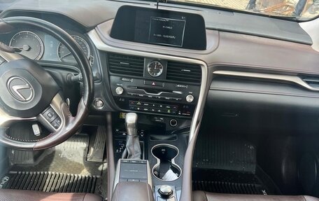 Lexus RX IV рестайлинг, 2020 год, 5 050 000 рублей, 7 фотография