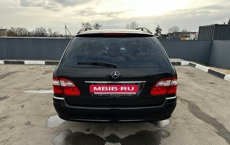 Mercedes-Benz E-Класс, 2005 год, 800 000 рублей, 3 фотография