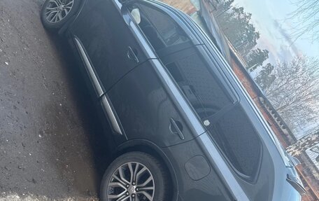 Mitsubishi Outlander III рестайлинг 3, 2015 год, 2 000 000 рублей, 4 фотография