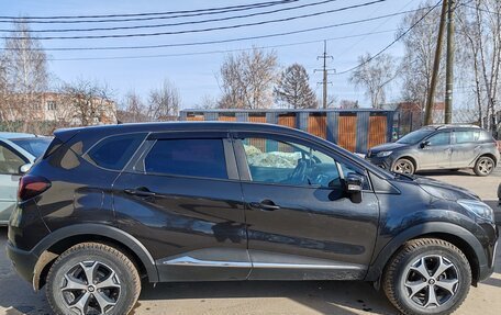 Renault Kaptur I рестайлинг, 2018 год, 1 400 000 рублей, 4 фотография