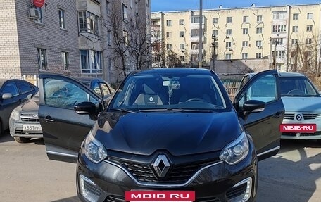 Renault Kaptur I рестайлинг, 2018 год, 1 400 000 рублей, 5 фотография