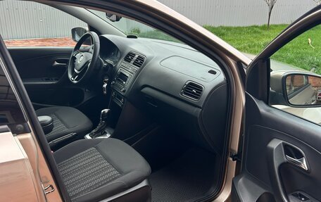 Volkswagen Polo VI (EU Market), 2017 год, 1 230 000 рублей, 32 фотография