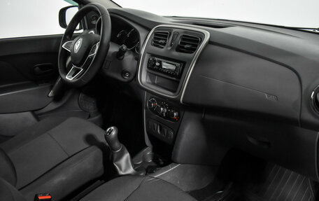 Renault Logan II, 2020 год, 990 000 рублей, 12 фотография