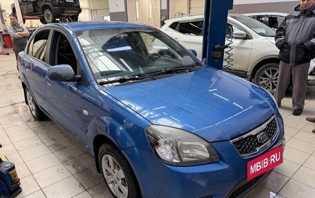 KIA Rio II, 2011 год, 650 000 рублей, 2 фотография