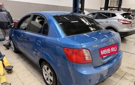 KIA Rio II, 2011 год, 650 000 рублей, 3 фотография