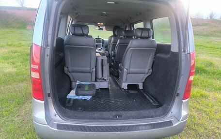 Hyundai Grand Starex Grand Starex I рестайлинг 2, 2011 год, 1 300 000 рублей, 14 фотография