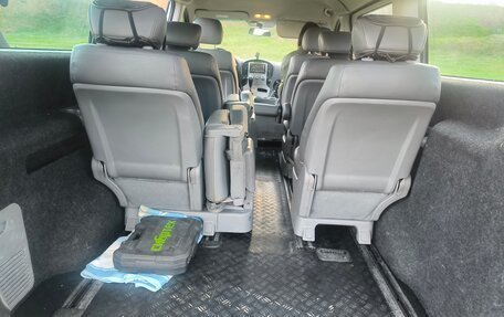 Hyundai Grand Starex Grand Starex I рестайлинг 2, 2011 год, 1 300 000 рублей, 17 фотография