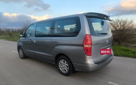 Hyundai Grand Starex Grand Starex I рестайлинг 2, 2011 год, 1 300 000 рублей, 8 фотография