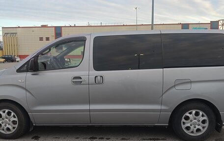 Hyundai H-1 II рестайлинг, 2018 год, 2 430 000 рублей, 5 фотография