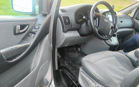 Hyundai Grand Starex Grand Starex I рестайлинг 2, 2011 год, 1 300 000 рублей, 20 фотография