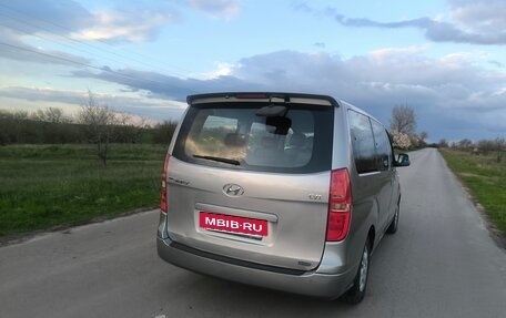 Hyundai Grand Starex Grand Starex I рестайлинг 2, 2011 год, 1 300 000 рублей, 25 фотография