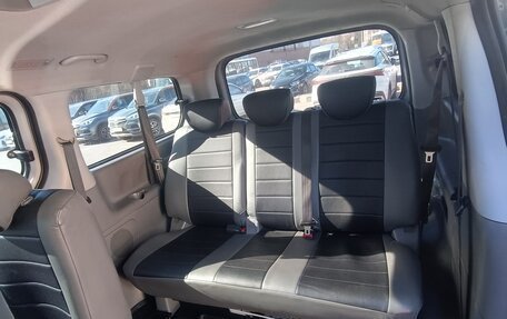 Hyundai H-1 II рестайлинг, 2018 год, 2 430 000 рублей, 14 фотография