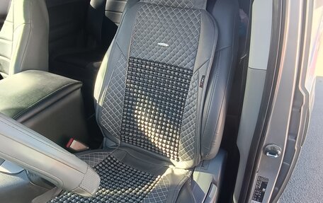 Hyundai H-1 II рестайлинг, 2018 год, 2 430 000 рублей, 29 фотография