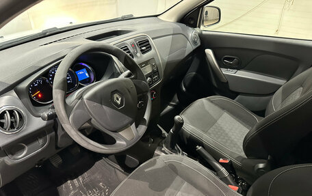 Renault Logan II, 2017 год, 725 000 рублей, 9 фотография