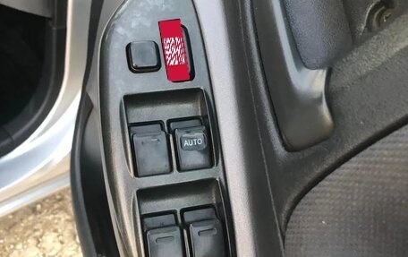 Toyota Vitz, 2001 год, 390 000 рублей, 13 фотография