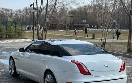 Jaguar XJ IV (X351), 2011 год, 1 690 000 рублей, 7 фотография