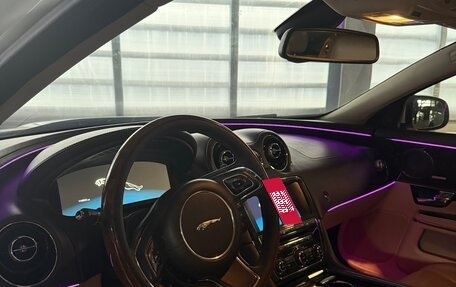 Jaguar XJ IV (X351), 2011 год, 1 690 000 рублей, 13 фотография