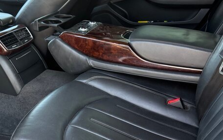 Audi A8, 2011 год, 1 320 000 рублей, 15 фотография