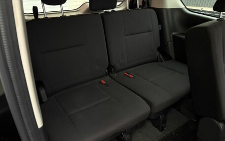 Nissan Serena IV, 2017 год, 2 099 000 рублей, 16 фотография