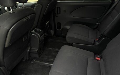 Nissan Serena IV, 2017 год, 2 099 000 рублей, 15 фотография