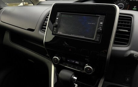 Nissan Serena IV, 2017 год, 2 099 000 рублей, 10 фотография