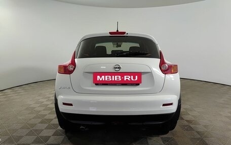 Nissan Juke II, 2014 год, 990 000 рублей, 7 фотография