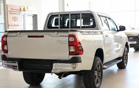 Toyota Hilux VIII, 2024 год, 7 900 000 рублей, 6 фотография