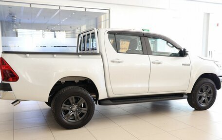 Toyota Hilux VIII, 2024 год, 7 900 000 рублей, 5 фотография
