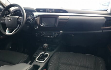 Toyota Hilux VIII, 2024 год, 7 900 000 рублей, 18 фотография