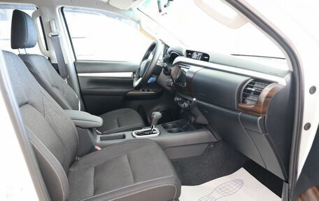 Toyota Hilux VIII, 2024 год, 7 900 000 рублей, 17 фотография