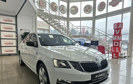 Skoda Octavia, 2018 год, 2 079 000 рублей, 3 фотография