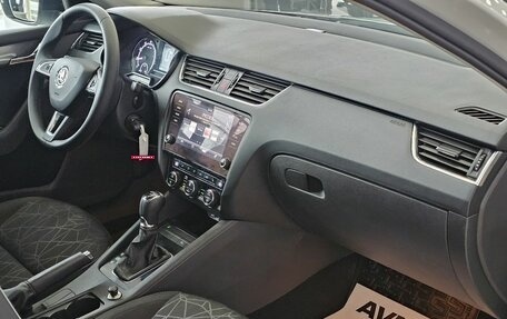 Skoda Octavia, 2018 год, 2 079 000 рублей, 19 фотография